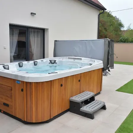 De Munt'z Spa, Sauna, Piscine, Proche De Colmar Holiday home Muntzenheim